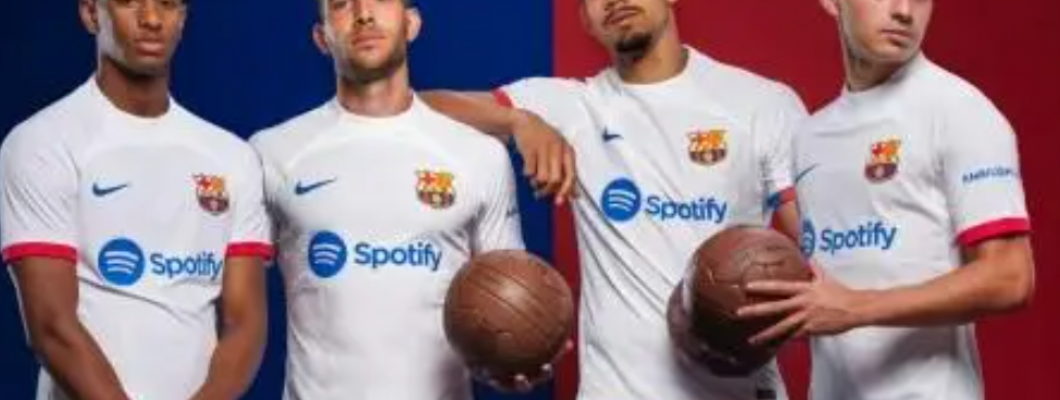 Barcelona heeft het nieuwe seizoenstrui uitgebracht